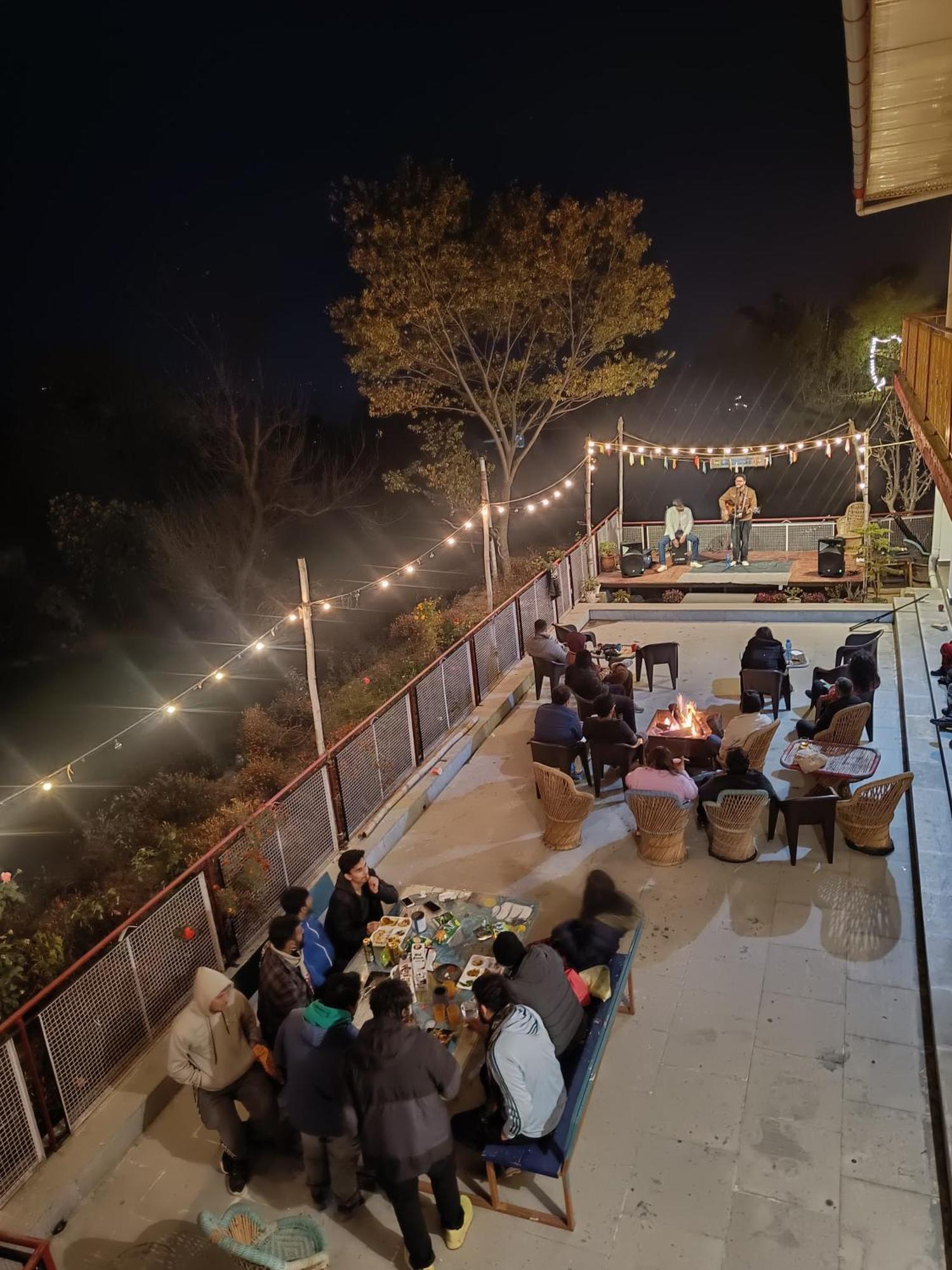 Bir Nest Hostel Экстерьер фото